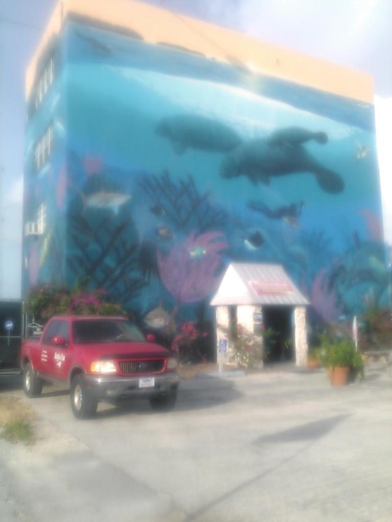 Key Largo Inn Екстер'єр фото