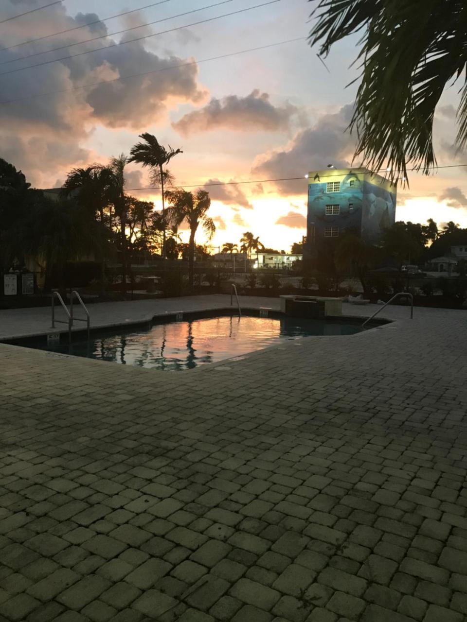 Key Largo Inn Екстер'єр фото